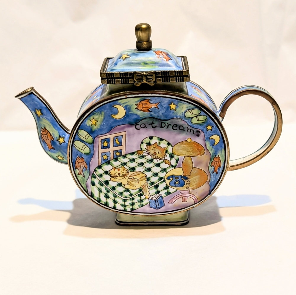 Vintage Collectible Kelvin Chen "Cat Dreams" Miniature Teapot